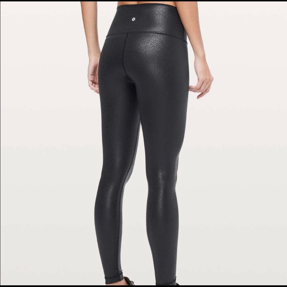 Lululemon WUNDER under Black Foil